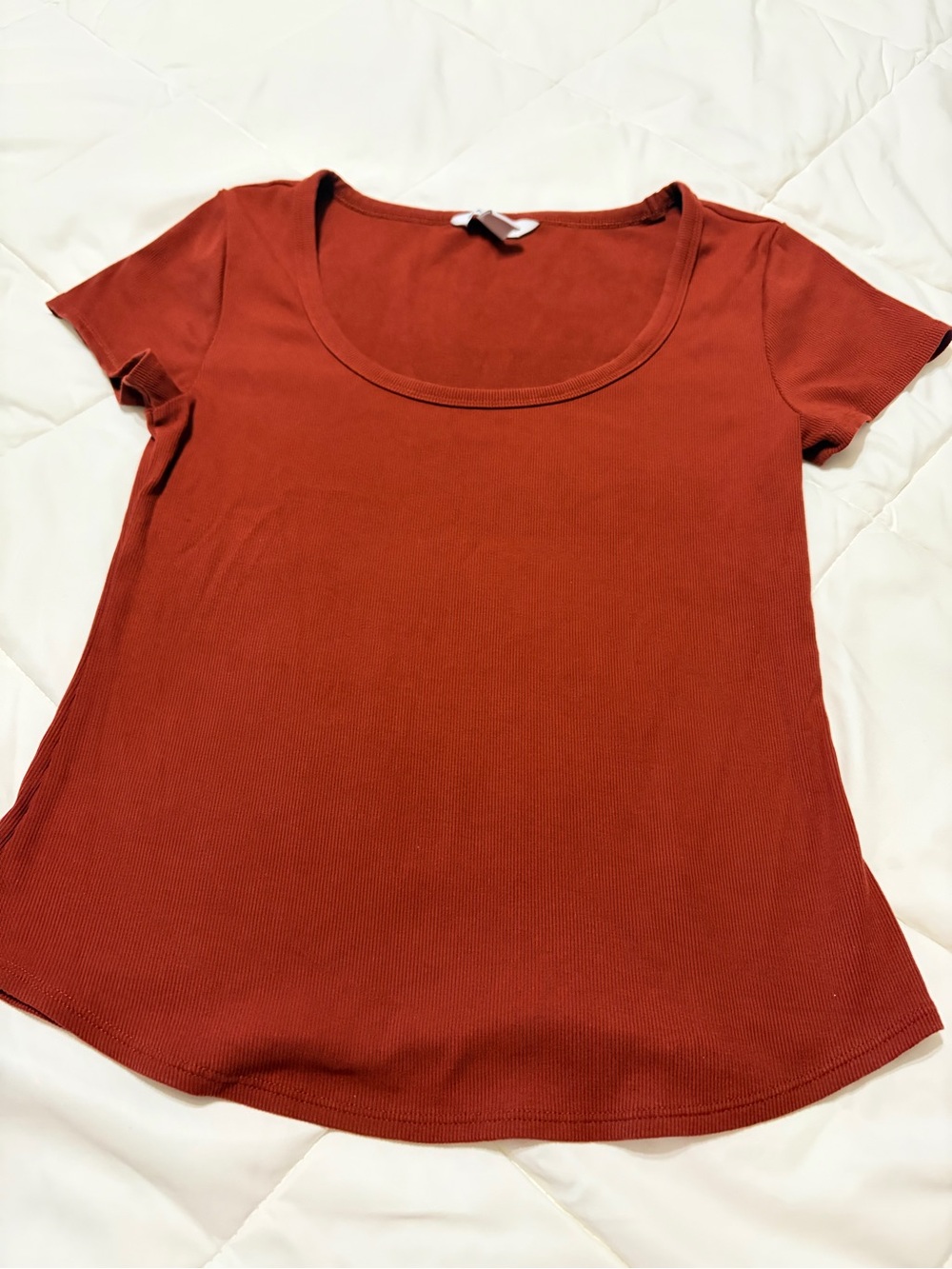 Athleta Women's Scoop Neck Short Sleeve Top in Rust